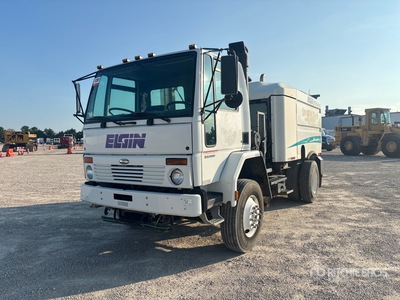2003 Elgin Whirlwind on 2003 Sterling SC8000 Sweeper Truck