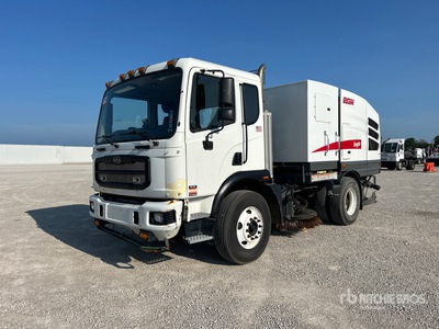 2014 Elgin Eagle on 2014 Autocar Xpert Sweeper Truck (Inoperable)