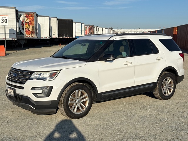 2017 Ford Explorer XLT 2WD SUV