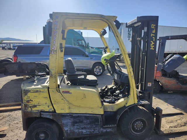 2013 Hyster H50FT 4750 lb Forklift (Inoperable)