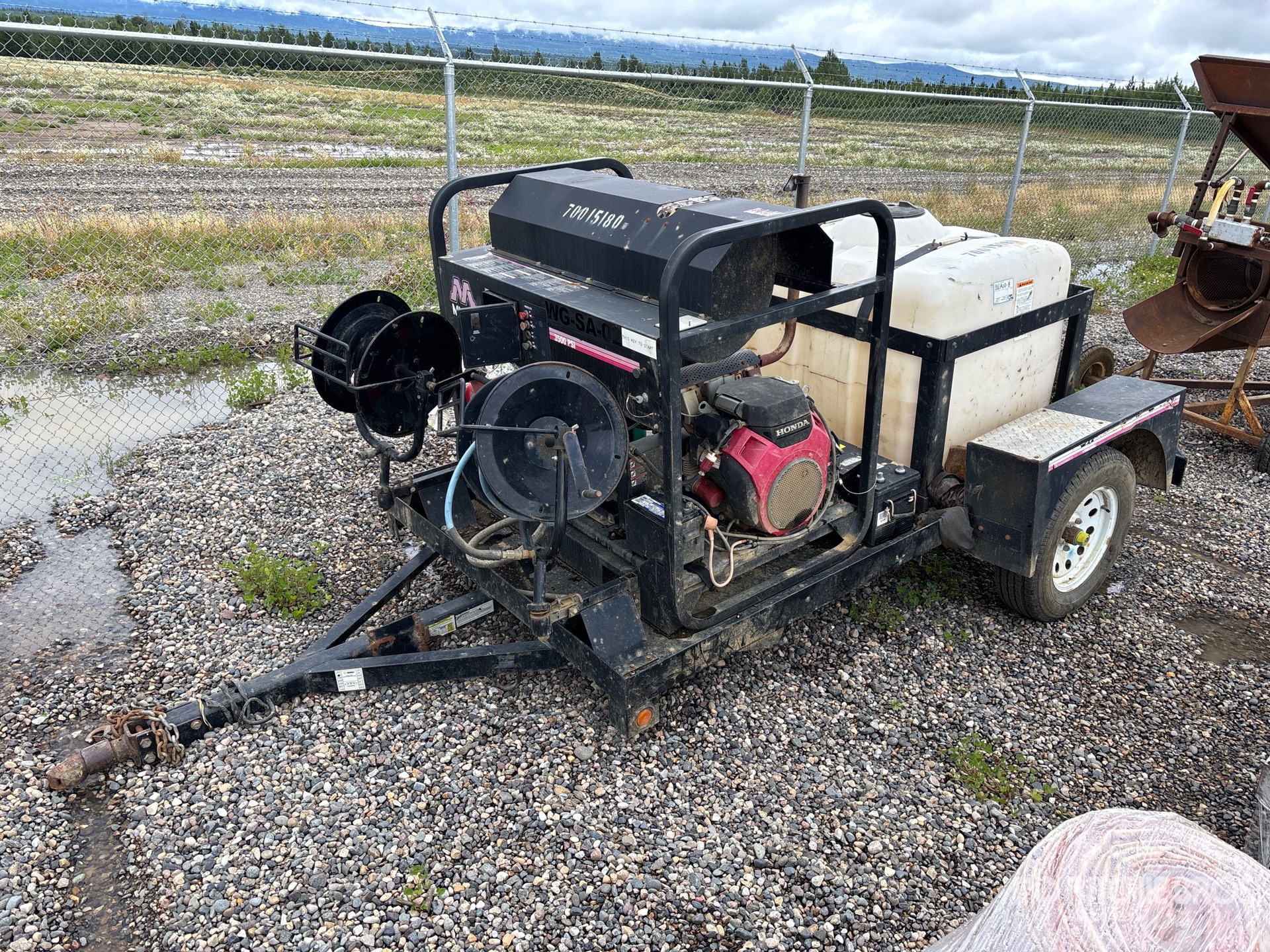 2016 Mi-T-M HS35051MGHT Pressure Washer (Inoperable)