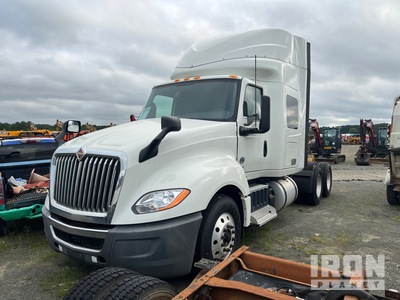 2021 International LT625 6x4 تراكتور شاحنة كابينة النوم (ثنائية المحور) (Inoperable)