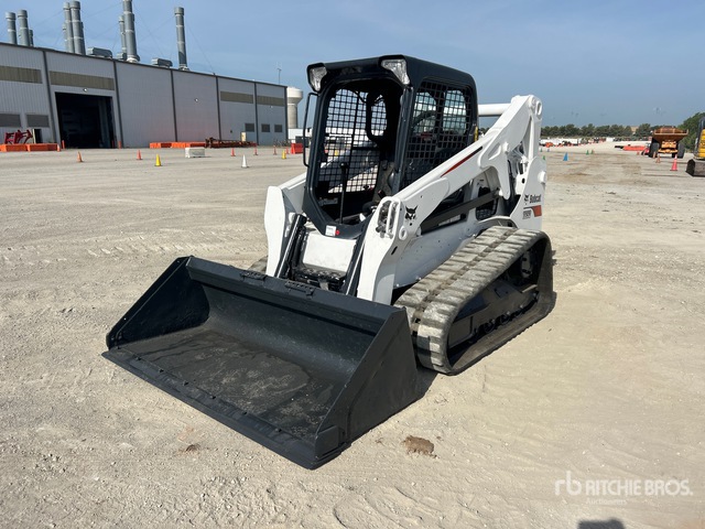 2017 Bobcat T650 Compact Track Loader