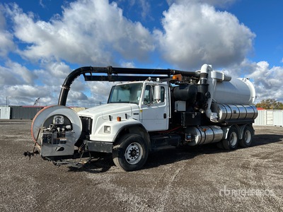 Vactor 2105 on 2005 Freightliner FL80 6x4 Sewer Cleaner Truck