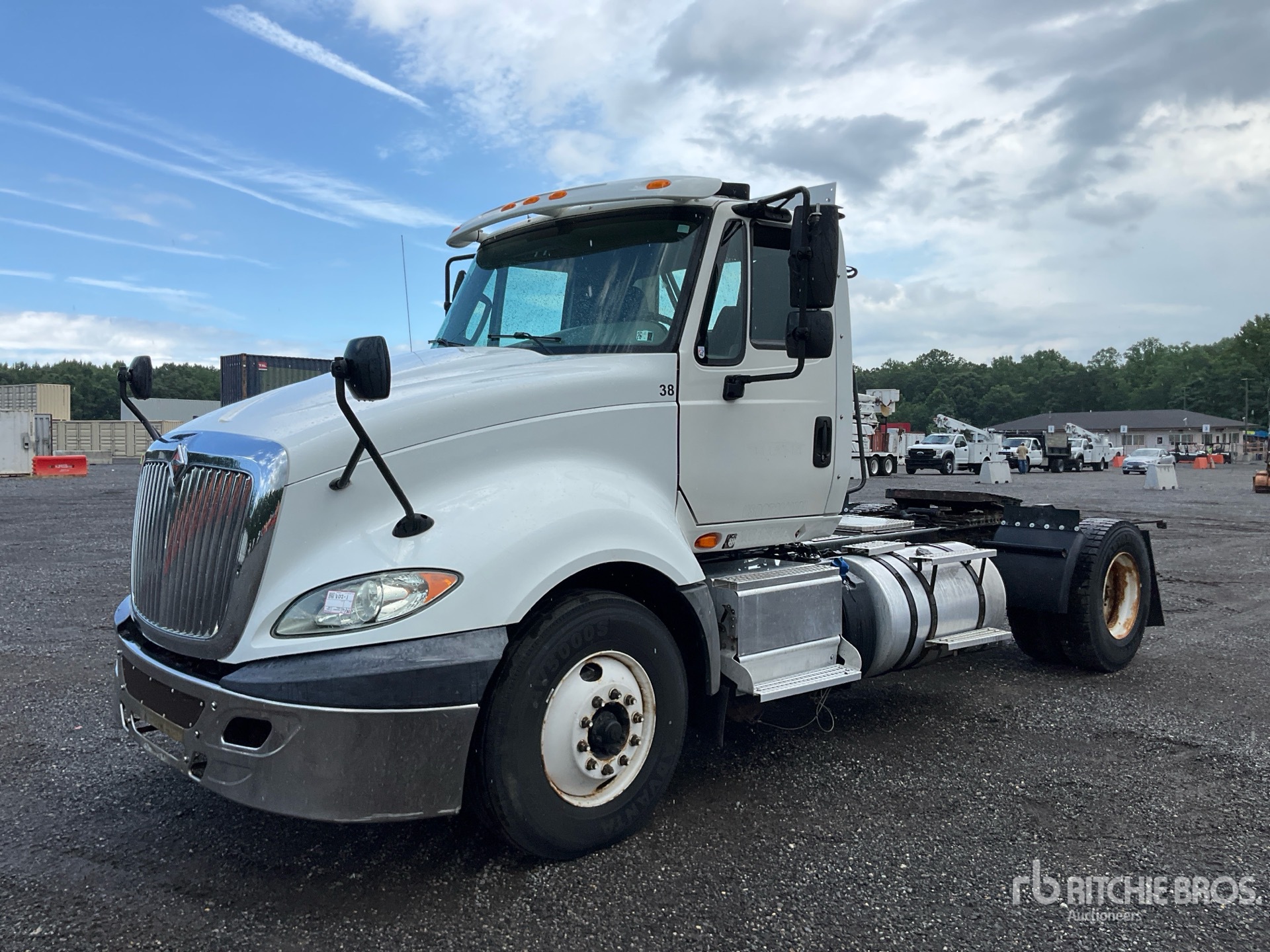 2016 International ProStar 122 4x2 S/A Day Cab Truck Tractor