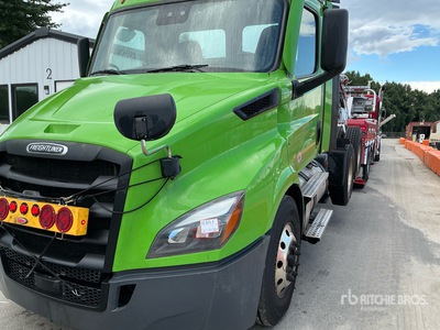 2021 Freightliner Cascadia 116 Ciągnik siodłowy T/A z kabiną dzienną