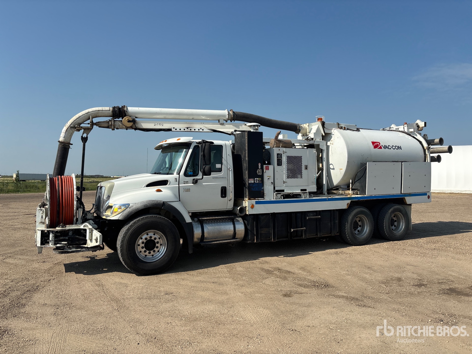Vac-Con on 2006 International WorkStar 7500 6x4 Sewer Cleaner Truck