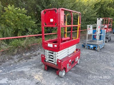 MEC MICRO 19 Electric Scissor Lift