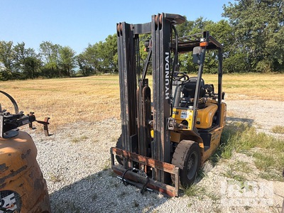 2020 Hyundai 25L-7A Pneumatic Tire Forklift