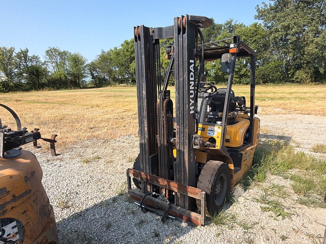2020 Hyundai 25L-7A Pneumatic Tire Forklift