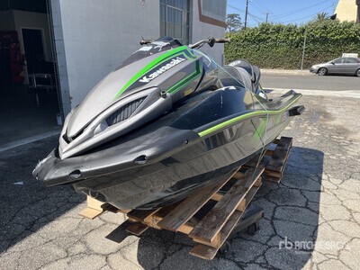 Kawasaki Ultra LX Skuter wodny (Inoperable)