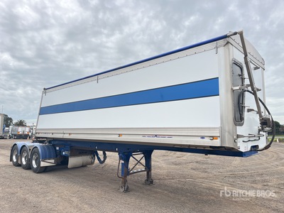 2013 MaxiTrans 8.4 m Tri/A B-Double Lead Sliding エンドダンプトレーラー