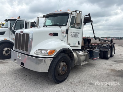 2021 Peterbilt 348 Camión rodante
