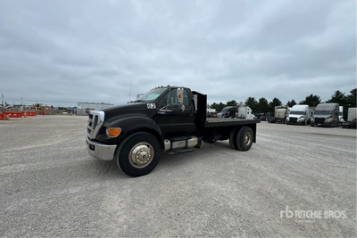 2011 Ford F-650 XLT 4x2 Pritsche-Lkw