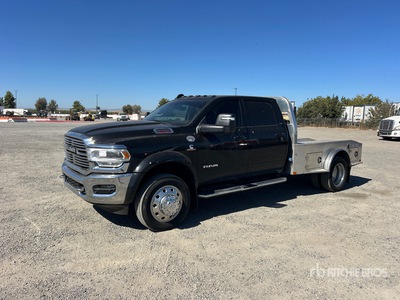 2024 Ram 5500 4x4 Crew Cab Flatbed Truck