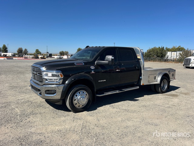 Flatbed Trucks