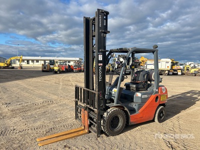 2017 Toyota 32-8FG25 Forklift