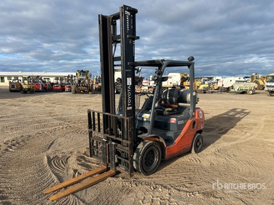 2017 Toyota 32-8FG25 Forklift