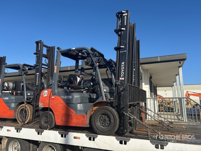 2017 Toyota 328FG25 Forklift