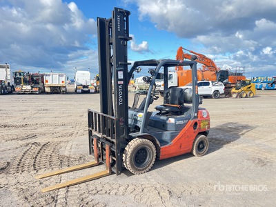 2017 Toyota 32-8FG25 Forklift