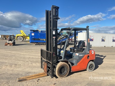 2017 Toyota 32-8FG25 Forklift