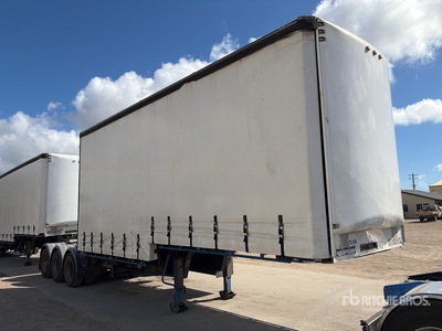 2022 MaxiTrans 7.3 m Tri/A Step Deck مقطورة جانبية بستائر
