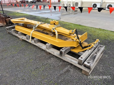 Tailgate - Fits Cat 730