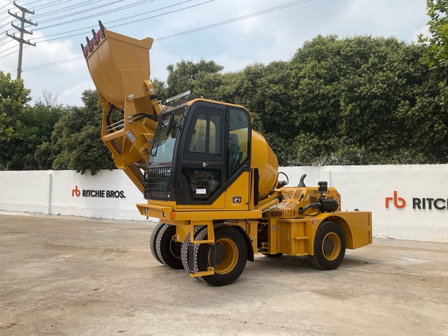 2026 XCMG SLM3500S 4x4 Self-Loading 3.5 m3 All Terrain Mixer (Unused)