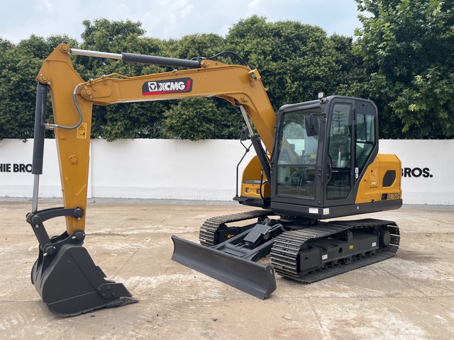 2024 XCMG XE75GH Tracked Excavator (Unused)