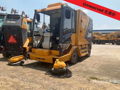 2016 XCMG SJDS1000A168000 Electric Sweeper Truck (Inoperable)