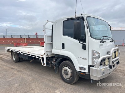 2016 Isuzu FSR850 4x2 Flatbed Truck
