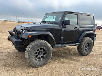2012 Jeep Wrangler Sahara 4WD Véhicule utilitaire sport