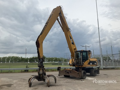 2003 Cat M322CMH رافعة مواد بعجلات