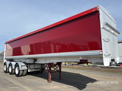 2008 Sloanebuilt 10.4 m Tri/A End Dump Trailer