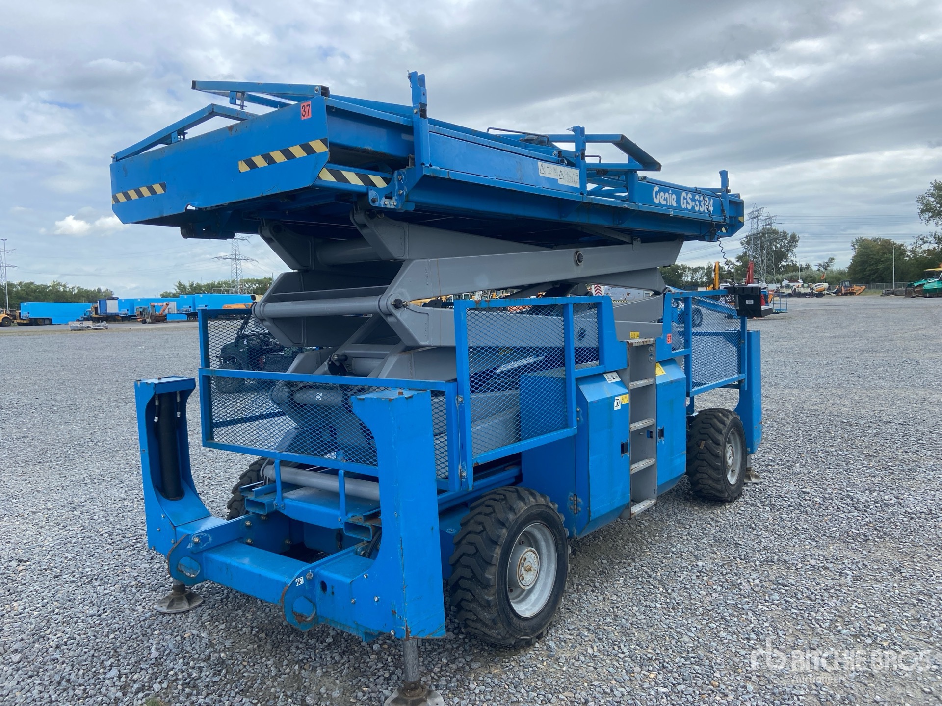 Genie GS3384RT 4x4 Diesel Scissor Lift