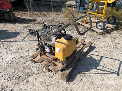 2004 Dynapac LF90 Vibratory Plate Compactor