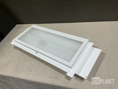 (12) Eaton IF LBL1523 Fluorescent Luminaires