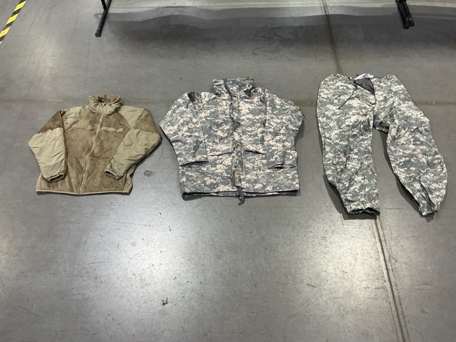 (8) Cold Weather Parkas, (14) Cold Weather Jackets & Assorted Items (8) Cold Weather Parkas, (14) Cold Weather Jackets & Assorted Items