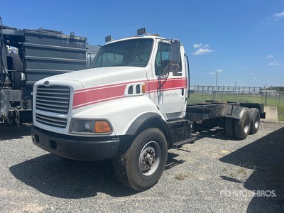1998 Ford LT9513 6x4 Cab and Chassis (Inoperable)