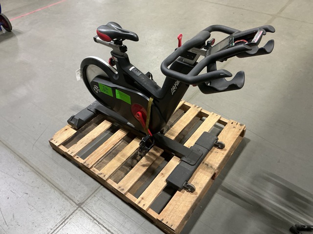 Life Fitness Exercise Bike