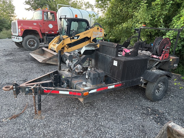 2011 Marathon UPS200T Pavement Sealer