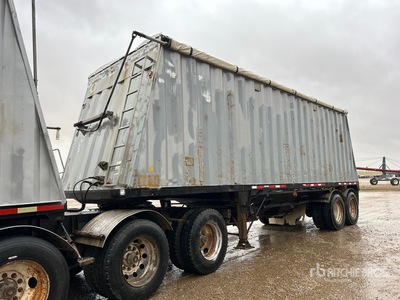 1999 Advance Trailers Super B-Train Pup Grain Trailer