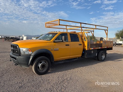 2016 Ram 5500 4x4 Crew Cab شاحنة مسطحة