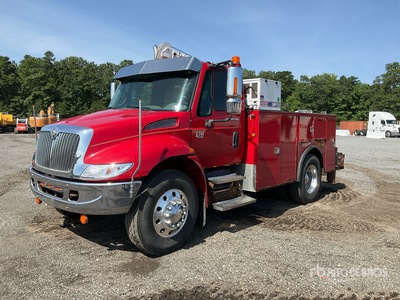 2006 International 4300 4x2 Service Truck