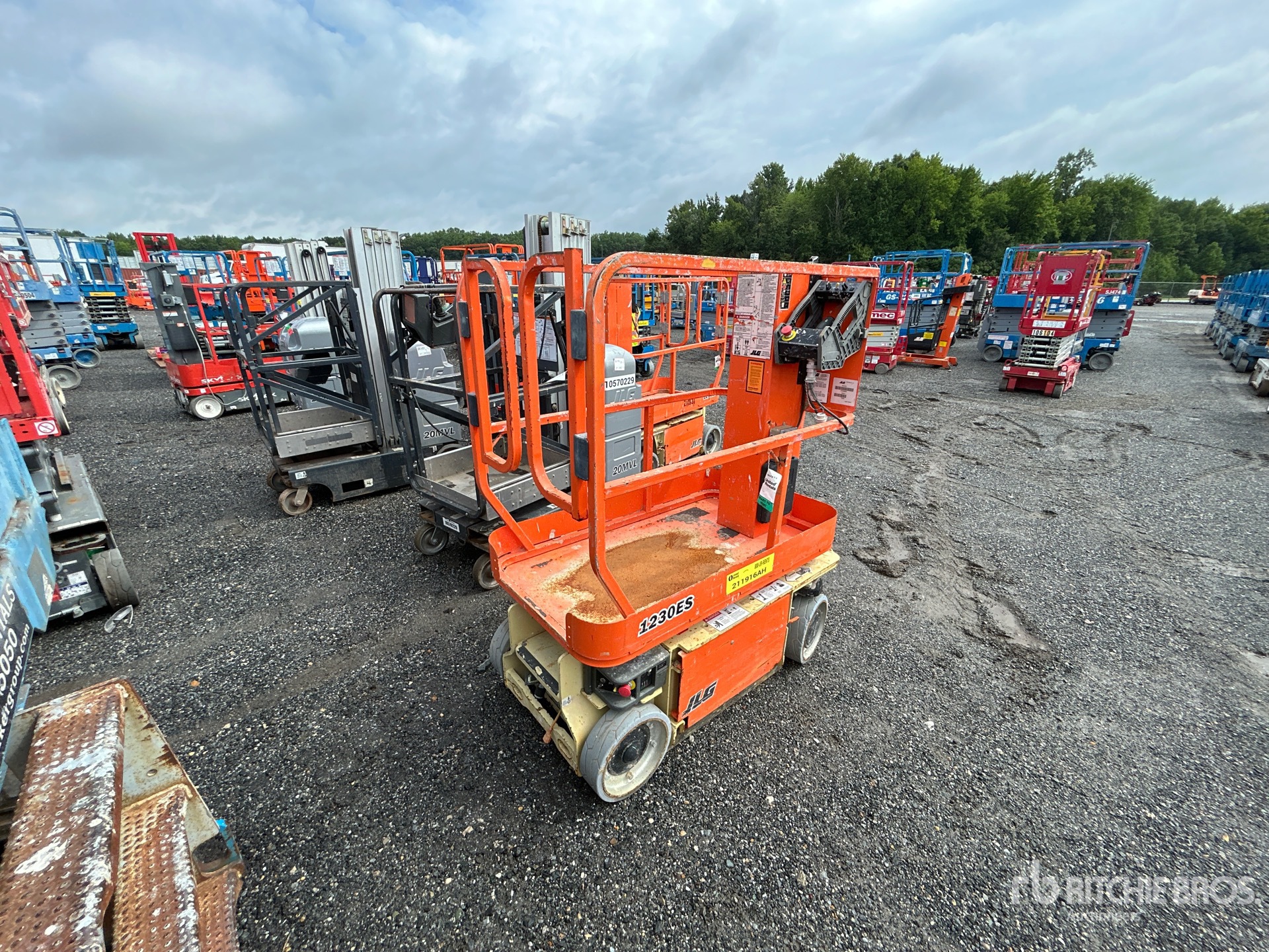 2018 JLG 1230ES Vertical Mast Lift