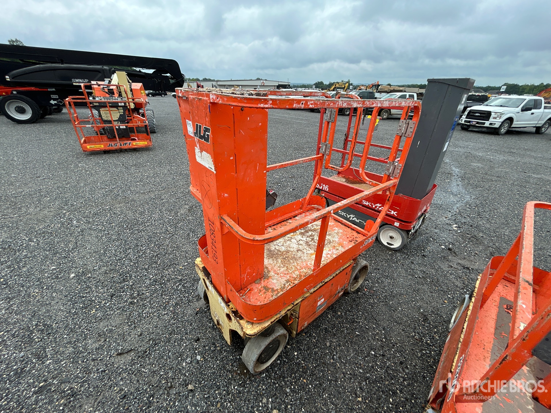 2018 JLG 1230ES Vertical Mast Lift