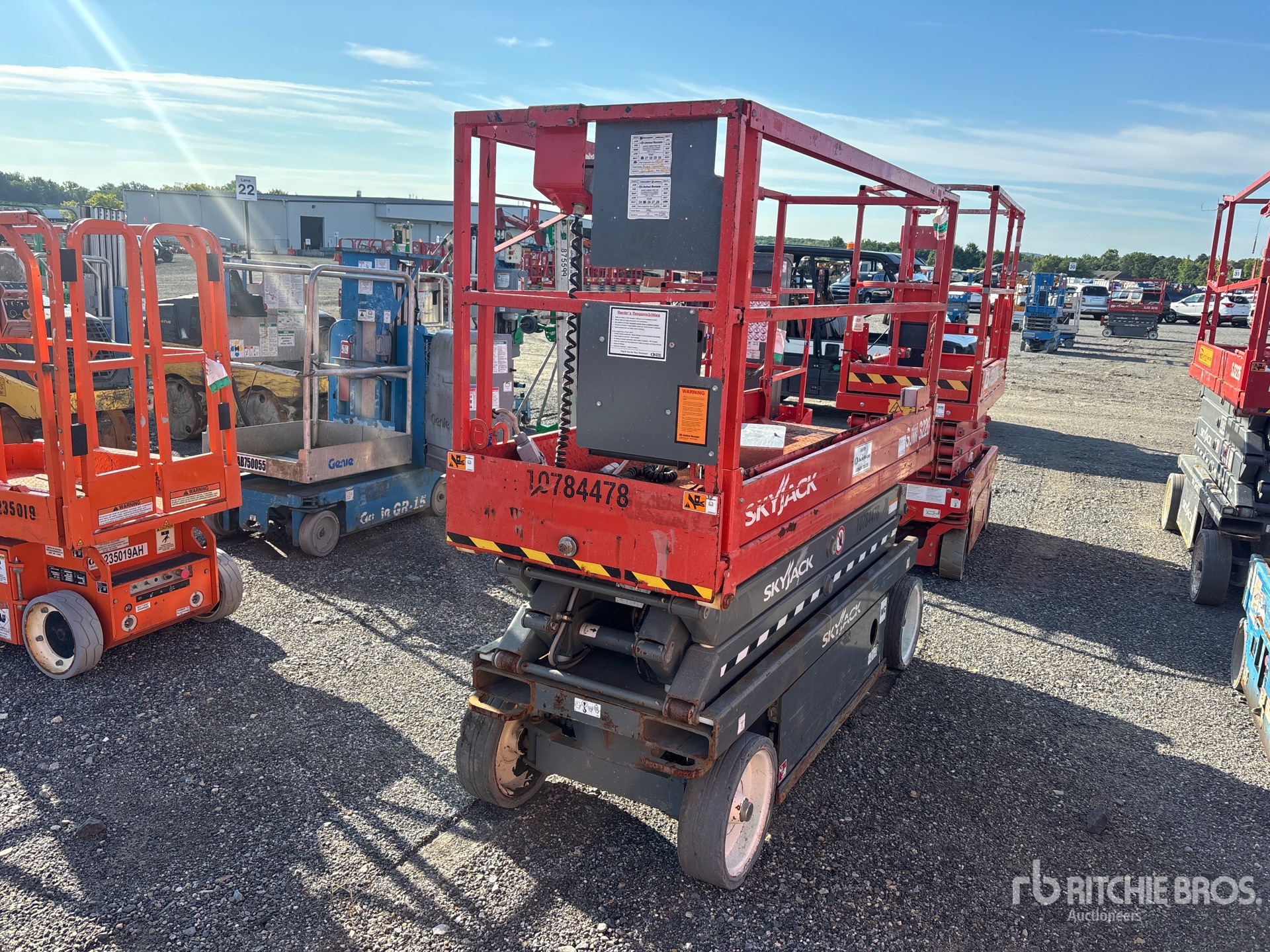 2018 Skyjack SJIII-3220 Electric Scissor Lift