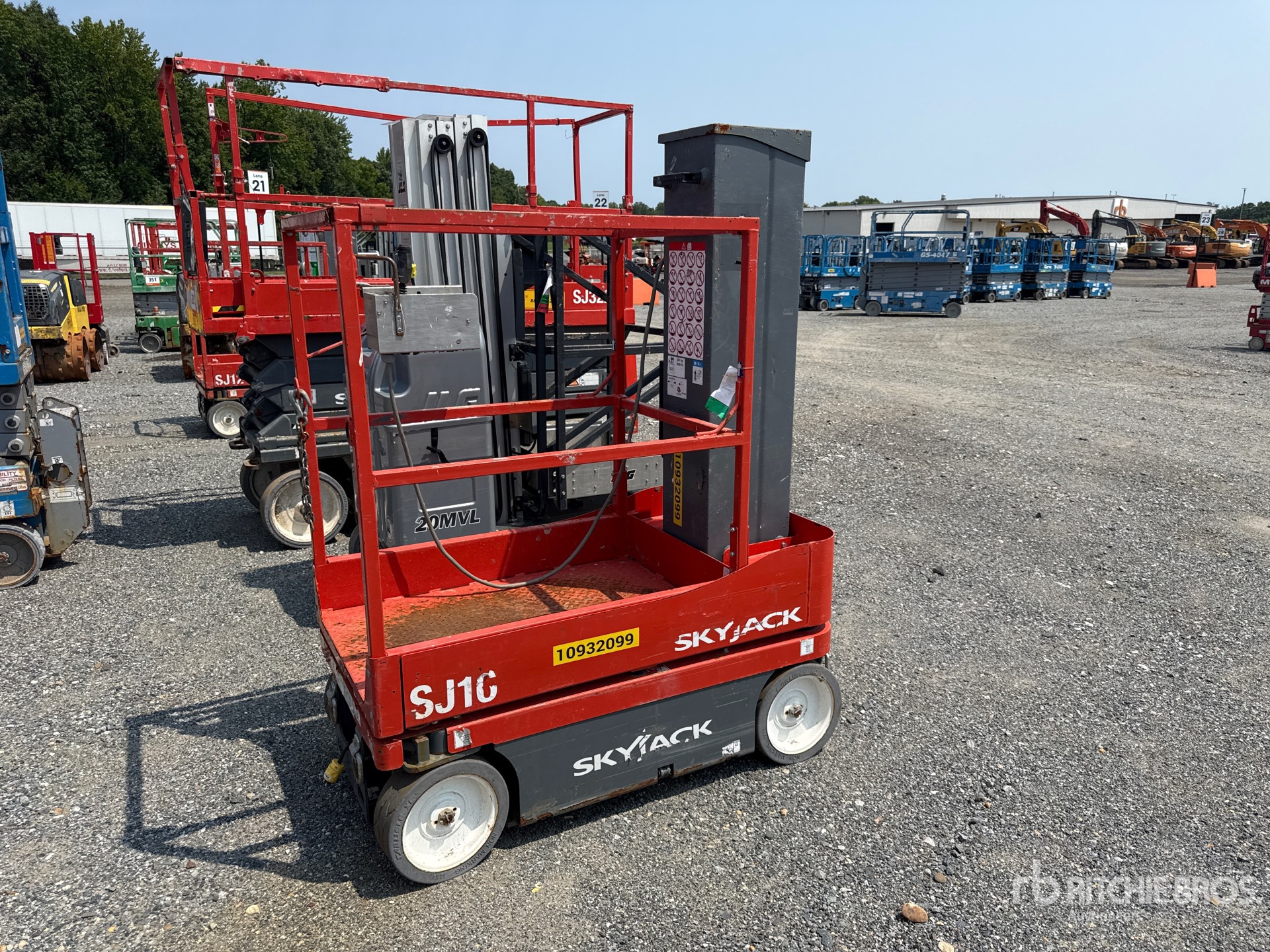 2019 Skyjack SJ16 Vertical Mast Lift (Inoperable)