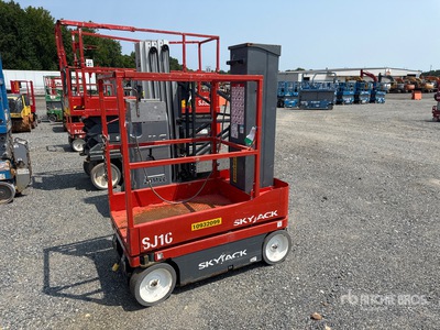2019 Skyjack SJ16 Vertical Mast Lift (Inoperable)
