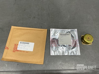 (35) Gaskets, (6) Packing Retainers, (1) Mount & Assorted Items